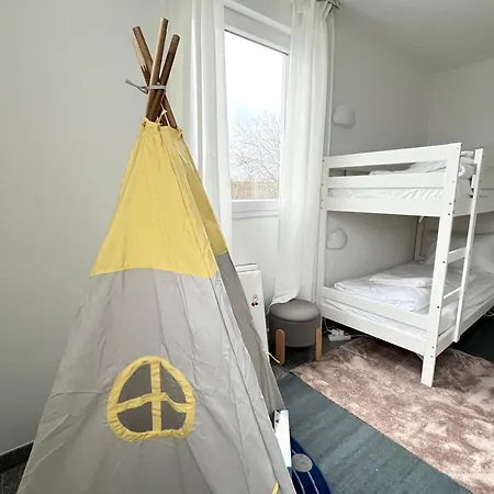 Lta Sued No3 Friends & Family *