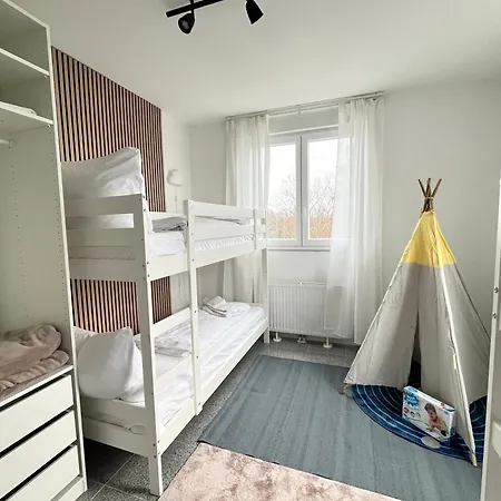 Lta Sued No3 Friends & Family * Μόναχο