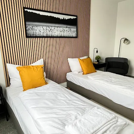 Lta Sued No3 Friends & Family Μόναχο