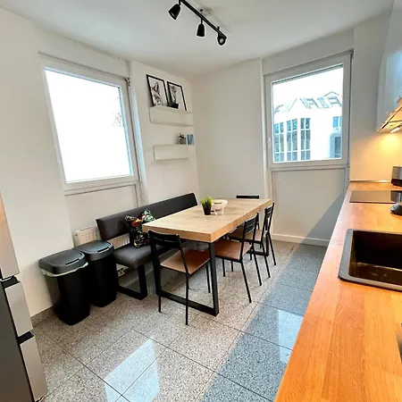 Lta Sued No3 Friends & Family Μόναχο