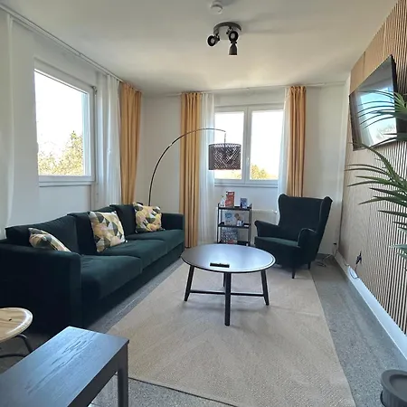 Lta Sued No3 Friends & Family * Μόναχο