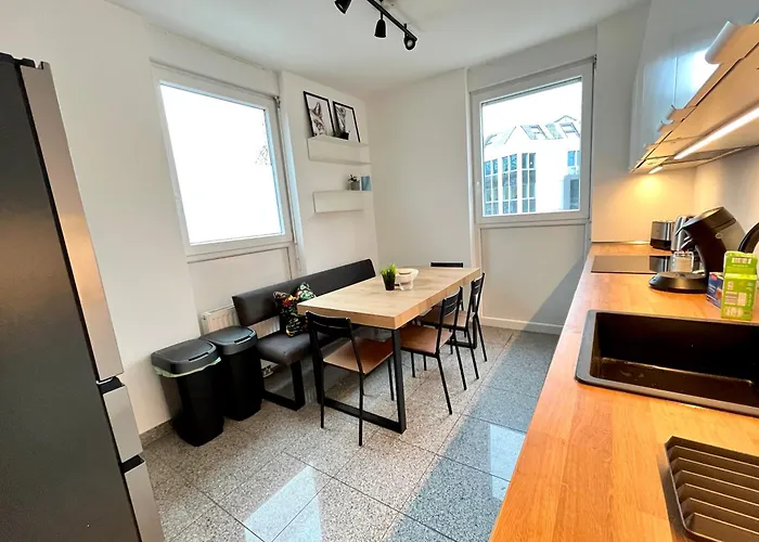 Lta Sued No3 Friends & Family Munich